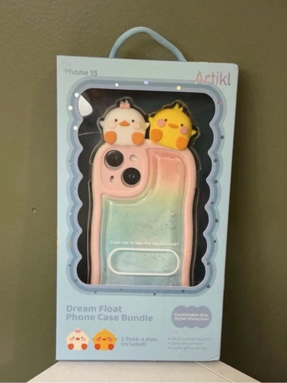 Artikl Dream Float Gradient Pink & Mint iPhone 15 Case with Peek-a-pals NWT